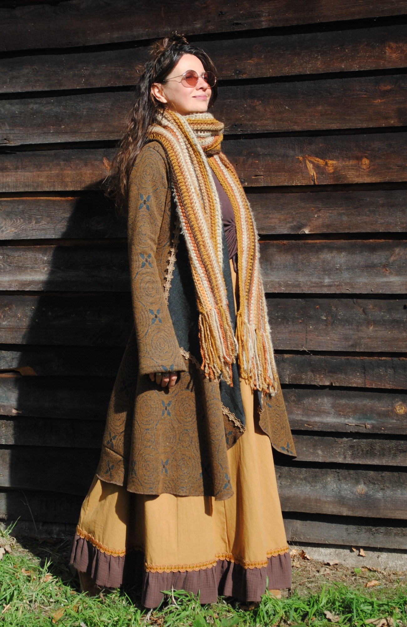 Auralyn artistieke kaneelkleurige jas