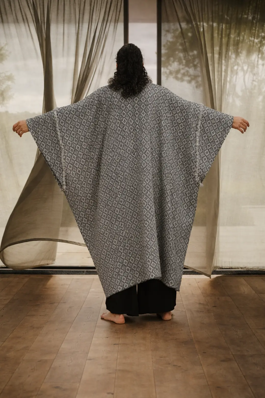 Poncho Phra Kaew Tula Moon Clothing