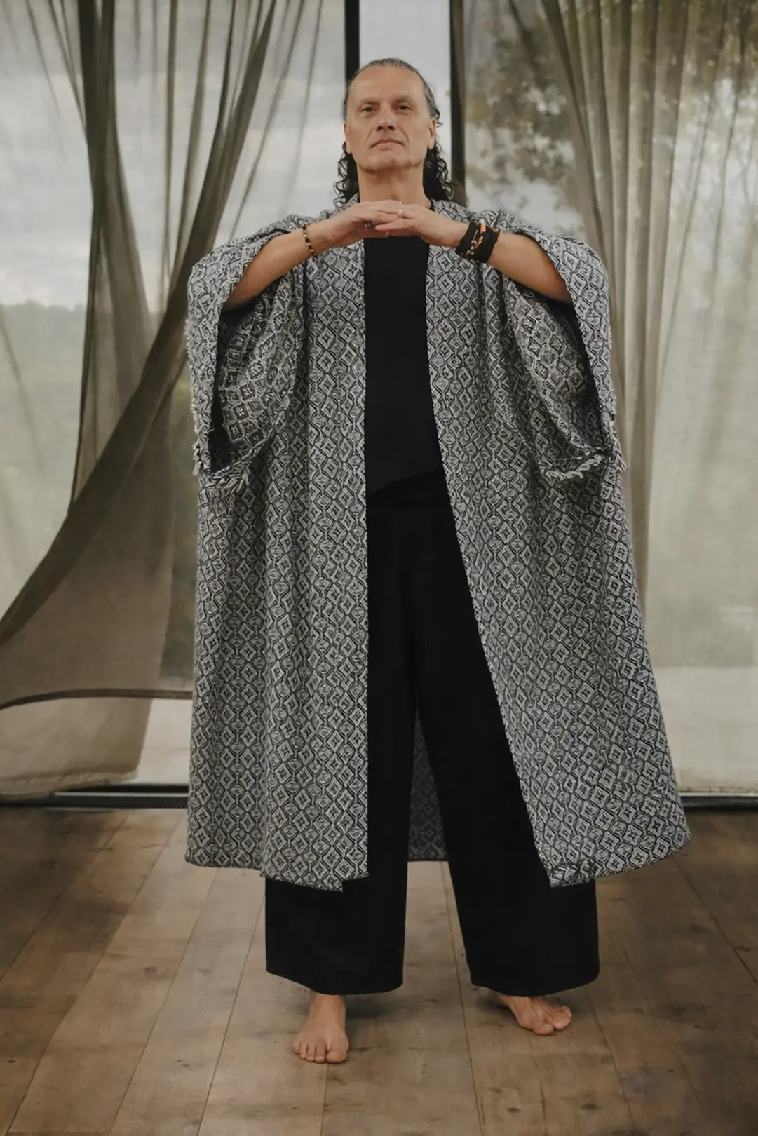 Poncho Phra Kaew Tula Moon Clothing