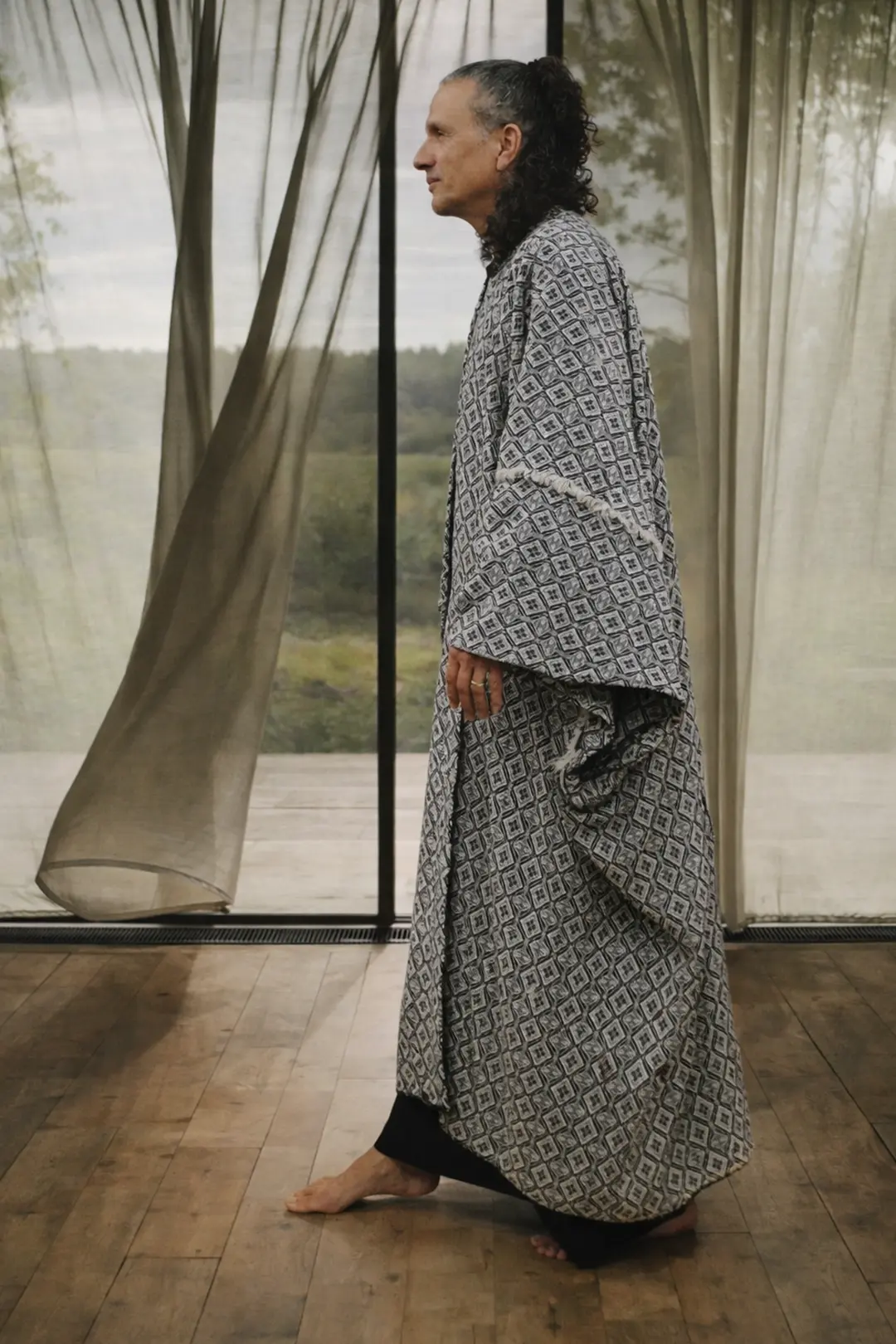 Poncho Phra Kaew Tula Moon Clothing