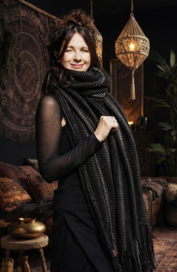 Nyvara Handmade Shadow-Light Scarf