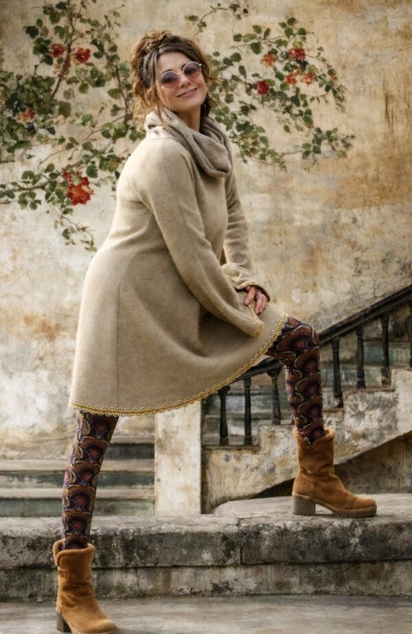 Maelen gebreide koltrui zandkleur