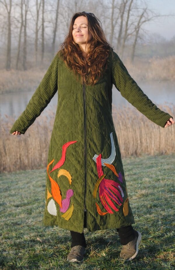 Veda artistieke winterjas mosgroen rib